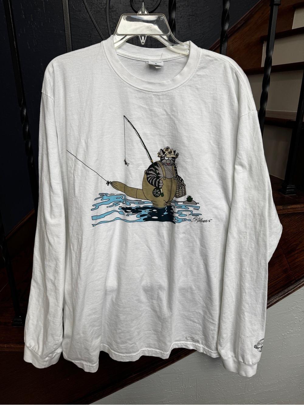 B. KLIBAN Hawaii Crazy Shirts Long Sleeve Tee Fishing Cat XL